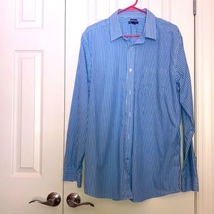 🙂Men’s Gap Dress Shirt